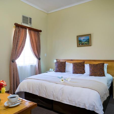 פרטוריה The Elegant Lodge Menlo Park מראה חיצוני תמונה