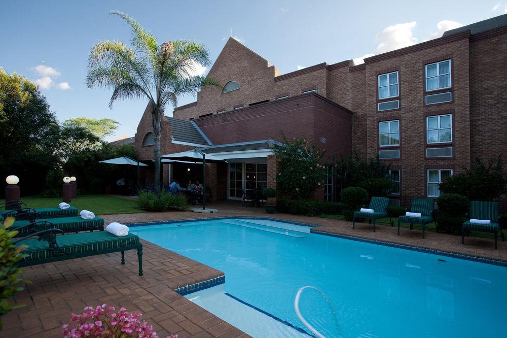 פרטוריה The Elegant Lodge Menlo Park מראה חיצוני תמונה