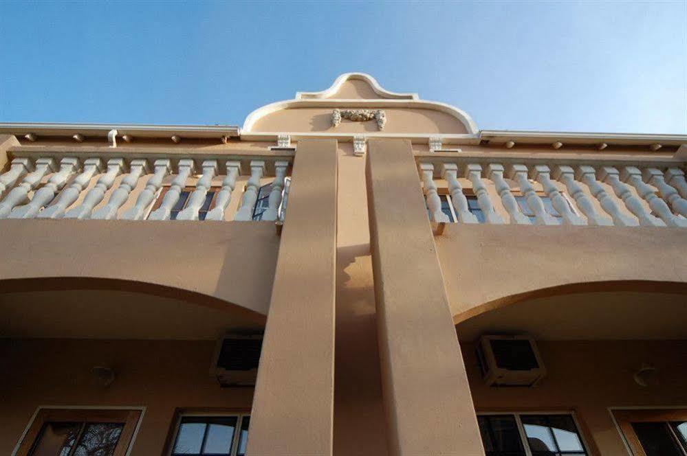 פרטוריה The Elegant Lodge Menlo Park מראה חיצוני תמונה