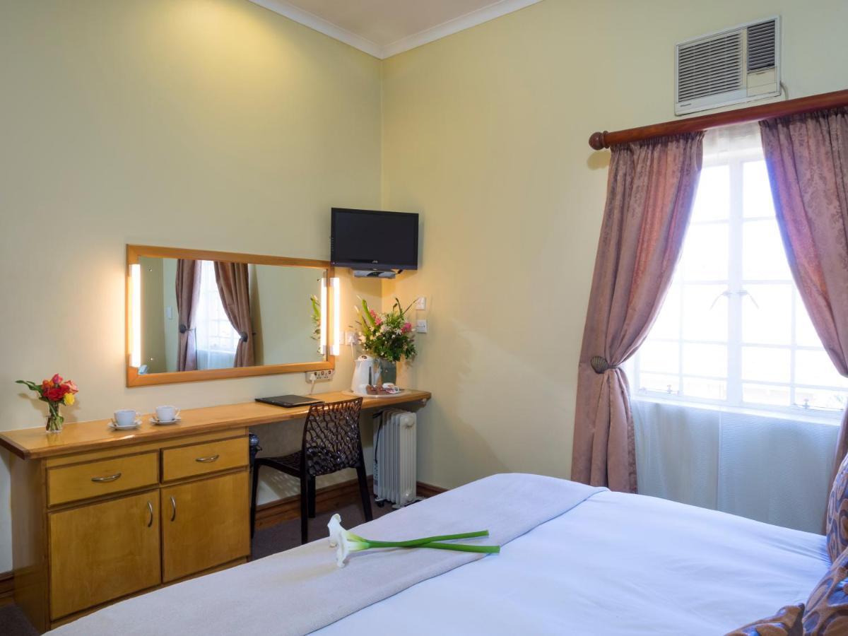 פרטוריה The Elegant Lodge Menlo Park מראה חיצוני תמונה